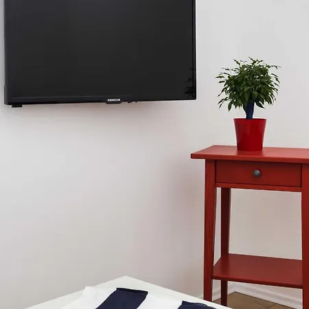 Karmen - One-bedroom Viktor דירה