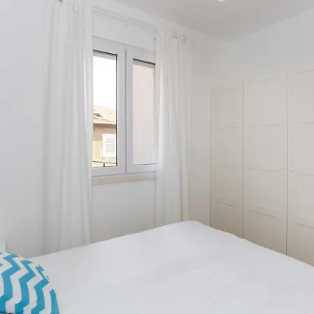 Karmen - One-bedroom Viktor Appartamento